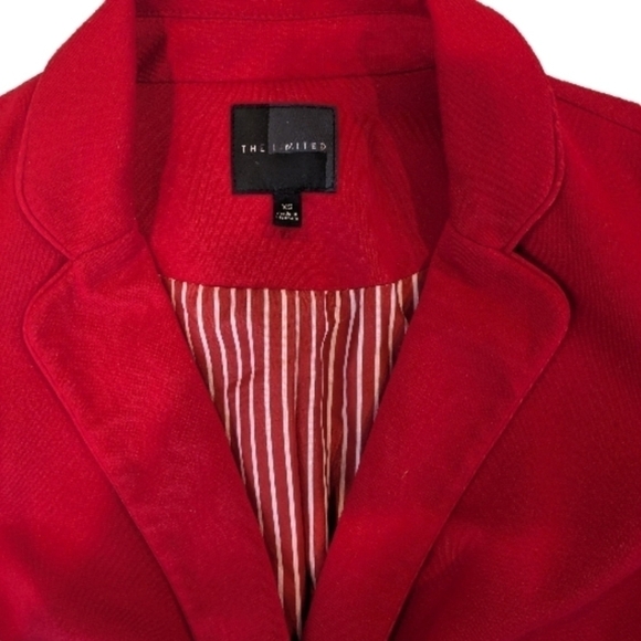 "The  Limited" Red color Jacket with pockets - Picture 2 of 7